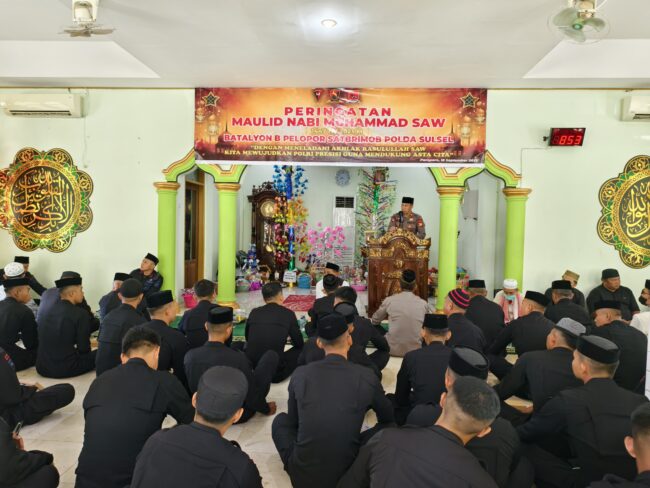 IMG-20250918-WA0061-650x488 IMG-20250918-WA0061-650x488 ⭐️Batalyon B Pelopor Satbrimob Polda Sulsel Gelar Peringatan Maulid Nabi Muhammad SAW 1447 H/2025 M IMG 20250918 WA0061 650x488