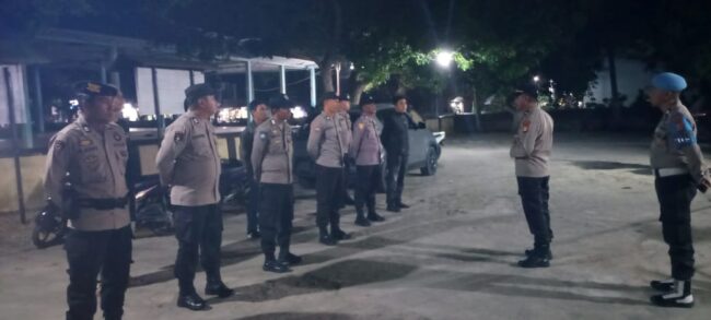 IMG-20250921-WA0007-650x293 IMG-20250921-WA0007-650x293 ⭐️Polsek Ujung Loe Gelar Apel Malam, Tegaskan Cikkon Patroli Humanis IMG 20250921 WA0007 650x293