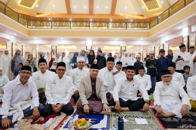 ⭐️Peringatan Maulid, Bupati Bantaeng Ajak Warga Perbanyak Selawat dan Ikuti Gerakan Magrib Mengaji IMG 20250922 WA0064 650x433