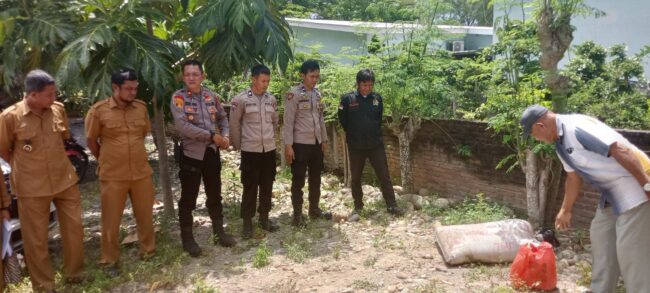 ⭐️Polsek Ujung Loe Musnahkan Miras Jenis Ballo, Kapolsek Tegaskan Tidak Ada Lagi Peredaran di Wilayah Hukumnya IMG 20250923 WA0070 650x293